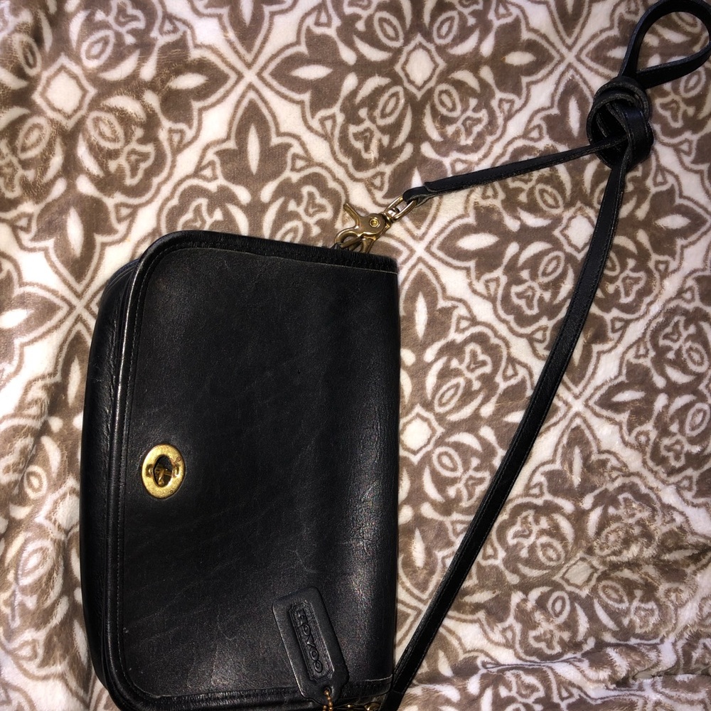 Vintage black Crossbody coach bag!